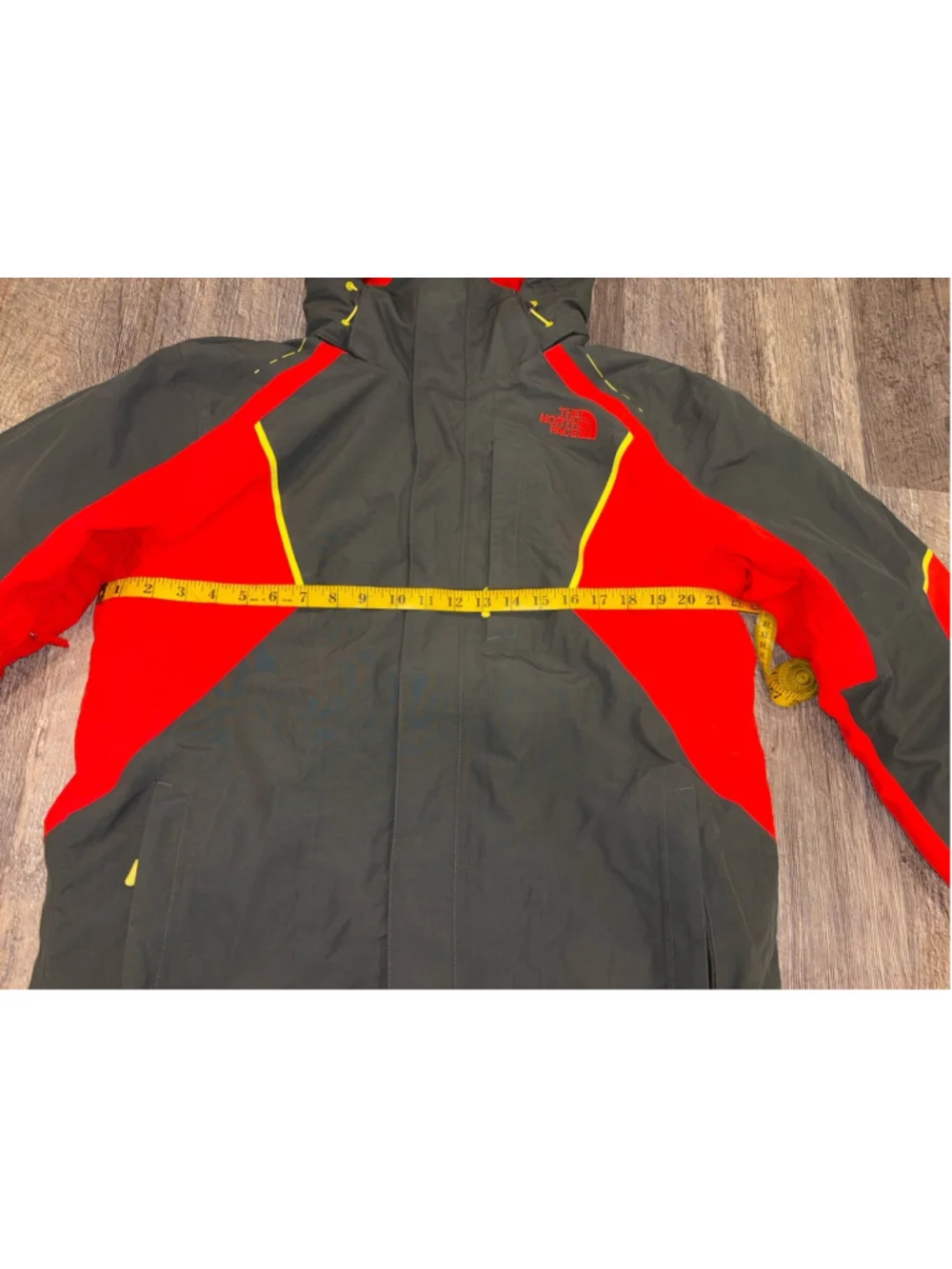 The North Face 3-in-1 HyVent Ski Snow Jacket Coat Mens Medium Black Red